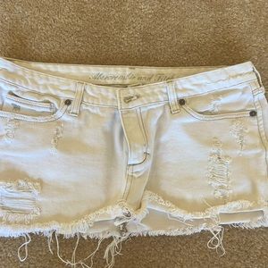 White Hollister Skirt size 2